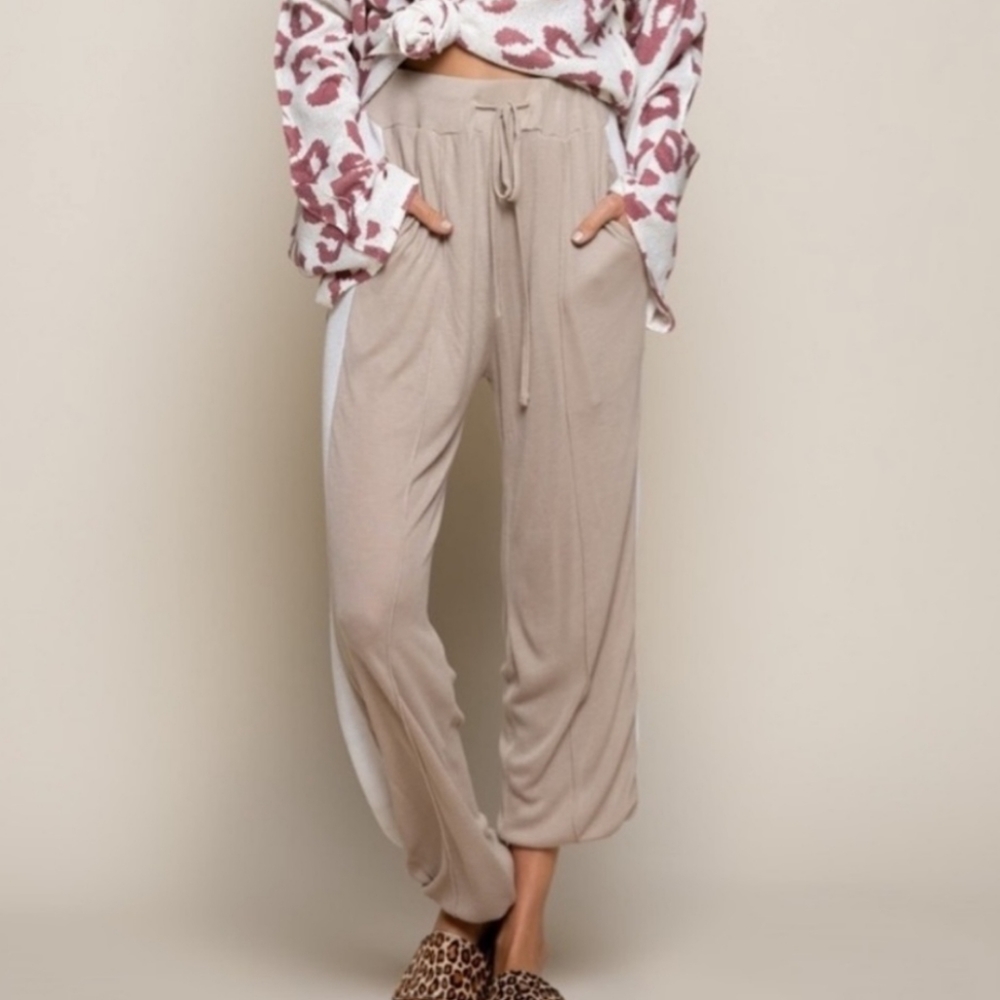 POL Mocha Mousse Lightweight Pants - Picture 1 of 4